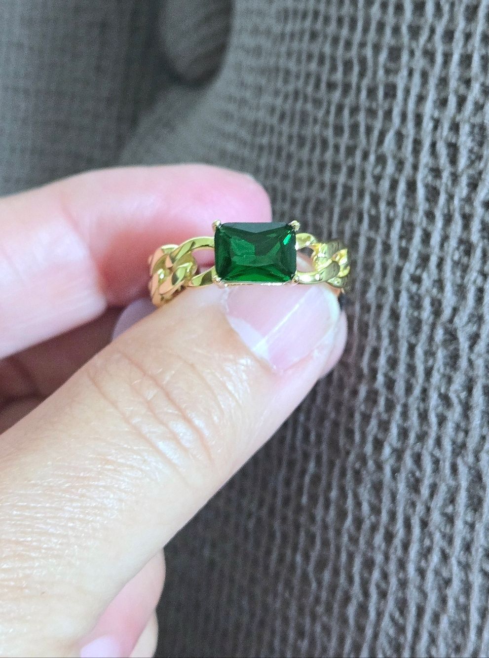 ✨️HP✨️ Rachel Zoe Gold💛 Chain⛓️ Link Ring💍 With Green Gemstone - NWT - Picture 13 of 16